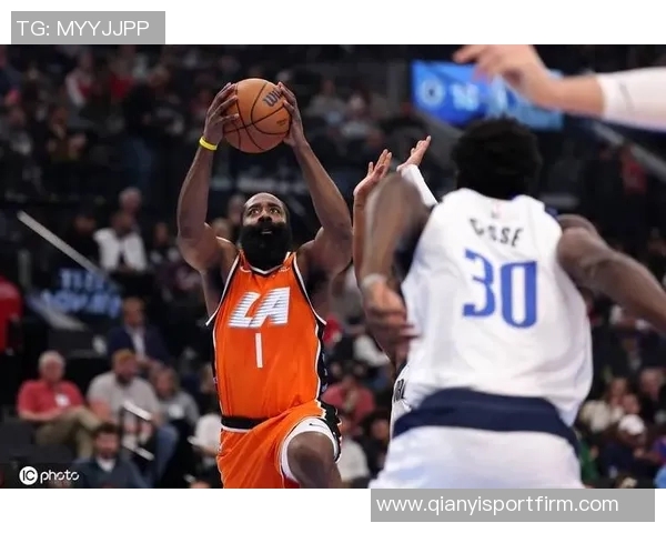 弗拉格砍下35分创个人新高哈登防守下表现出色限制登哥发挥