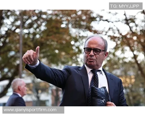 坎波斯回忆两年前欧冠赛日小埃梅里与马尤卢的数学课堂趣事