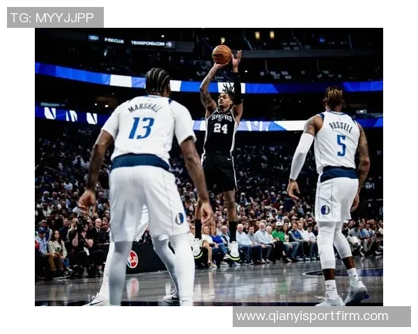 文班亚马半场表现抢眼砍下19分10板3助3断1帽唯失误略显不足